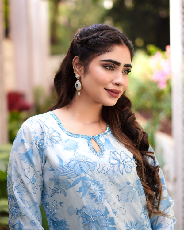 White indian ethnic wear