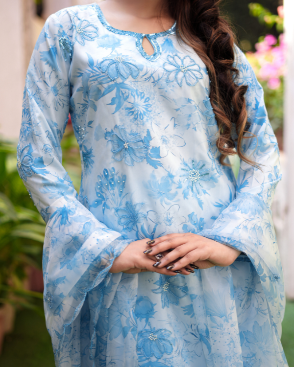 White indian ethnic wear