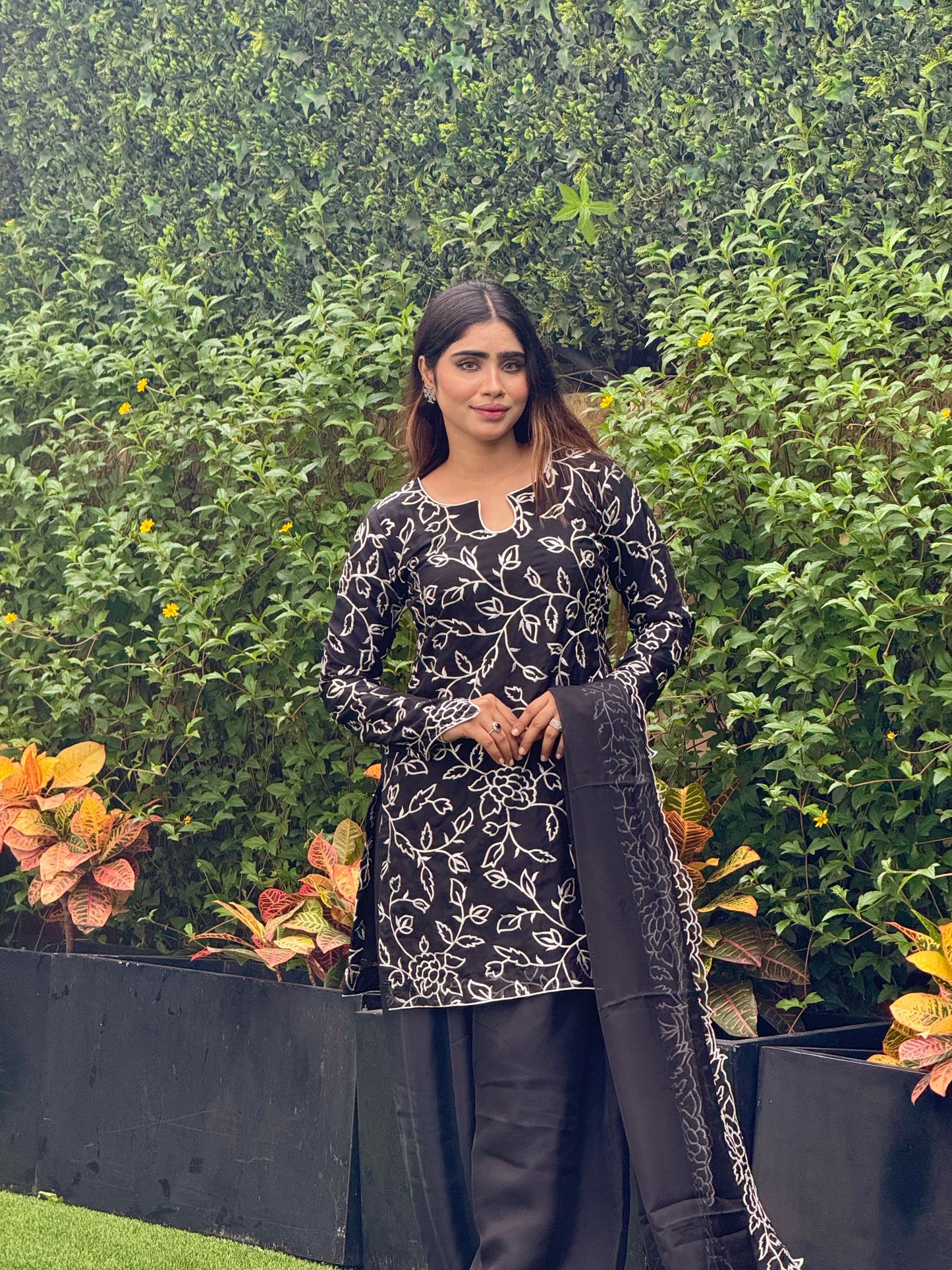 BLACK INDIAN ETHNIC WEAR