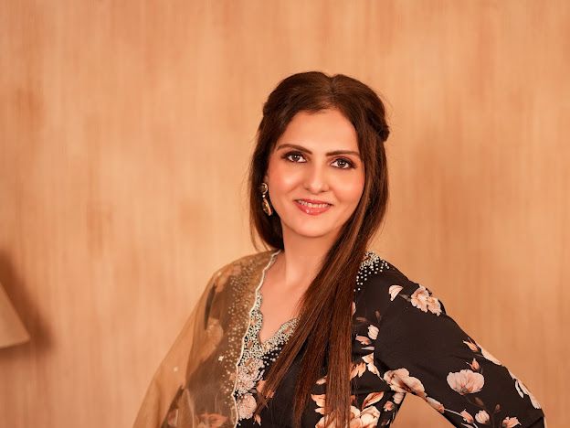 FLORAL-BLACK INDIAN ETHNIC WEAR
