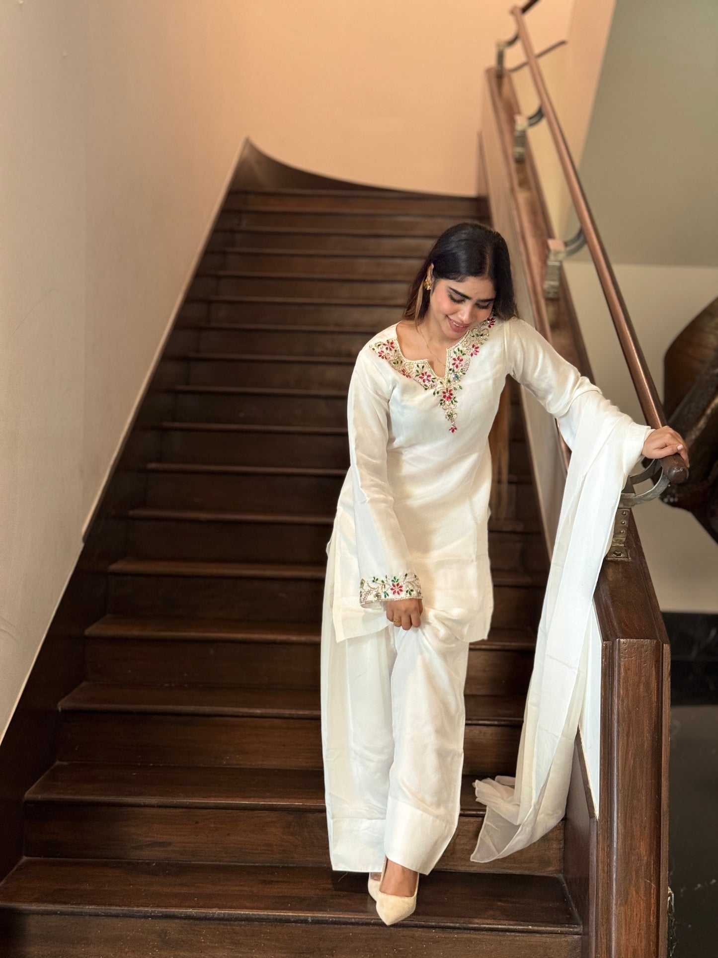 WHITE INDIAN ETHNIC WEAR