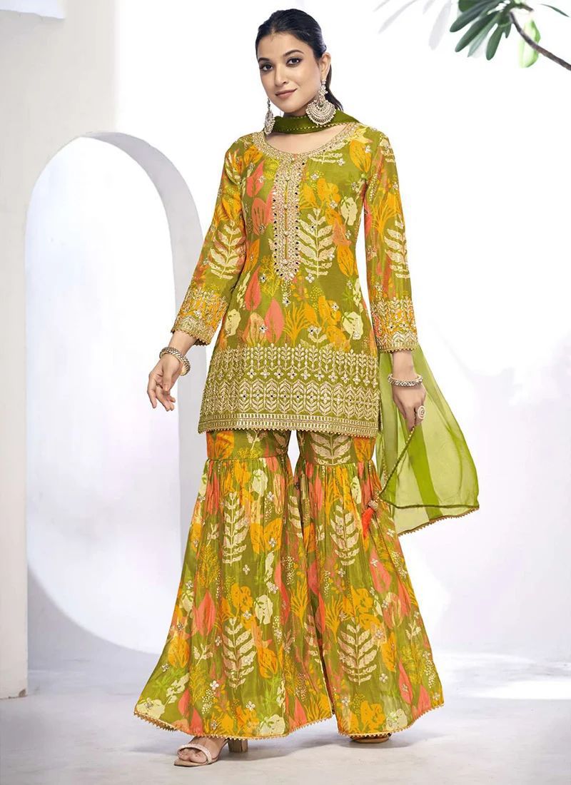 SHORT KURTA GHARARA